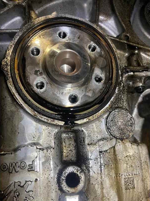 Engine pulley and seal