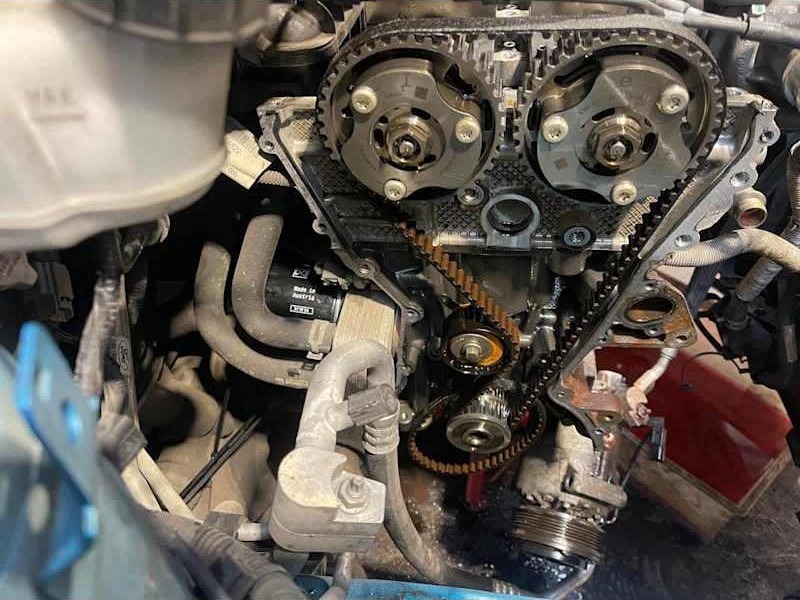 Timing belt and pulleys